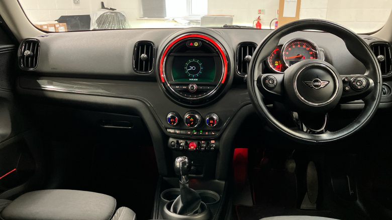 MINI Countryman 2.0 Cooper D 5dr [Chili/Nav+ Pack] Diesel Hatchback